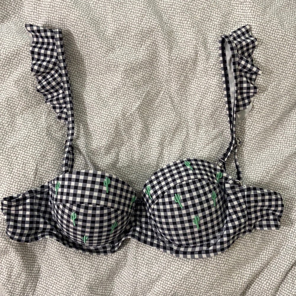 Black and white checkered cactus bikini top